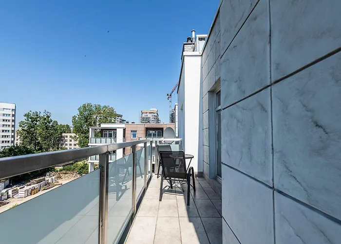 Lion - Rooftop With Terrace *