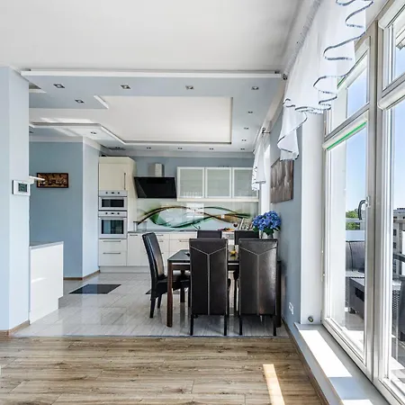 Lion - Rooftop With Terrace 그단스크